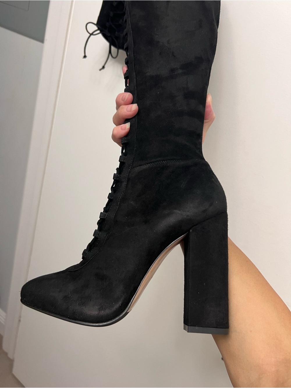 LE SILLA Women’s Genuine Suede over the knee Boots New In Box Firm Price